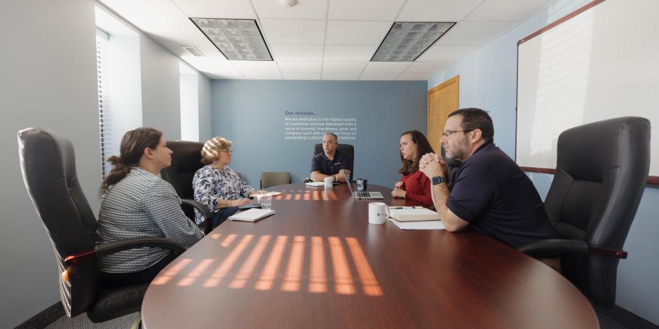 carjon team meeting in board room